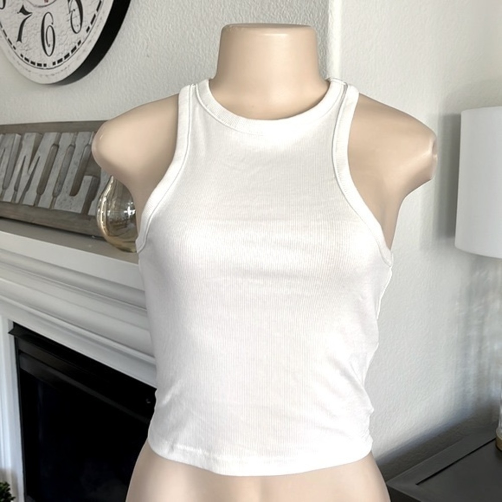NWT H&M Cream Crop Top